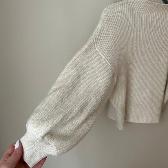 Line & Dot Off White Funnel Neckline Long Sleeve Chunky Knit Sweater Size Medium - Picture 3 of 8